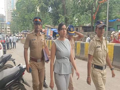 Mumbai Police has arrested female employee for filing a false abusing case against a former colleague | खोटा गुन्हा, १ कोटींची खंडणी अन् नोकरीही खाल्ली; मुंबईत बड्या बँकेच्या महिला कर्मचाऱ्याला अटक Mumbai Police has arrested female employee for filing a false abusing case against a former colleague | खोटा गुन्हा, १ कोटींची खंडणी अन् नोकरीही खाल्ली; मुंबईत बड्या बँकेच्या महिला कर्मचाऱ्याला अटक