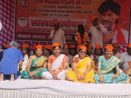 After Kalyan, chain hunger strike of Maratha community also in Dombivli | कल्याण पाठोपाठ डोंबिवलीतही मराठा समाजाचे साखळी उपोषण