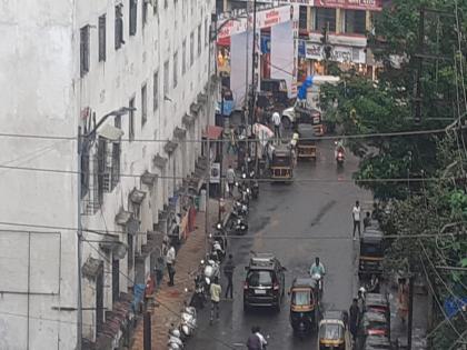 Dombivli Thunderstorm heavy rain with gusty winds internet service affected | डोंबिवली : ढगांचा गडगडाट, वादळी वाऱ्यासह जोरदार पावसाची हजेरी