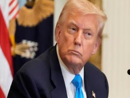 Many companies including DHL stopped sending parcels to America! Confusion caused by Donald Trump | डीएचएलसह अनेक कंपन्यांनी अमेरिकेकडे पाठवणारे पार्सल थांबवले! डोनाल्ड ट्रम्प यांच्यामुळे उडाला गोंधळ