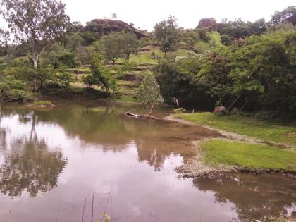 Nature open; Corona causes tourists to turn their backs on the mountains; | निसर्ग खुलला; कोरोनामुळे डोंगरगणला पर्यटकांनी फिरविली पाठ;