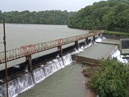 Rains expected throughout the day in Kolhapur district, heavy rains overnight | कोल्हापूर जिल्ह्यात पावसाची दिवसभर उघडीप, रात्रभर मुसळधार; राधानगरी धरणाचे स्वयंचलित दरवाजे बंद