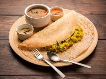 Controversy over spilled chutney while eating dosa; Professional beaten by customers | Pimpri Chinchwad: डोसा खाताना चटणी पडल्यावरून वाद; ग्राहकांकडून व्यावसायिकाला बेदम मारहाण