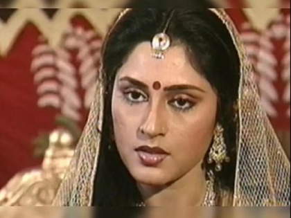 Juhi Chawla was the FIRST CHOICE to play Draupadi in BR Chopra’s Mahabharat PSC | महाभारतमध्ये द्रोपदीच्या भूमिकेसाठी या बॉलिवूड अभिनेत्रीची झाली होती निवड, चित्रपटासाठी तिने सोडली मालिका