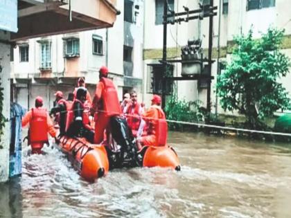 Pune's disaster management: Two crores spent, only a call center? - English News | Pune's disaster management: Two crores spent, only a call center? | Latest News at Lokmattimes.com