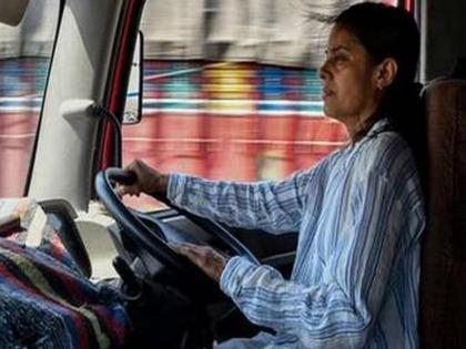 For the first time five women will be the drive the st bus | राज्यात पहिल्यांदा पाच महिला करणार लालपरीचे सारथ्य