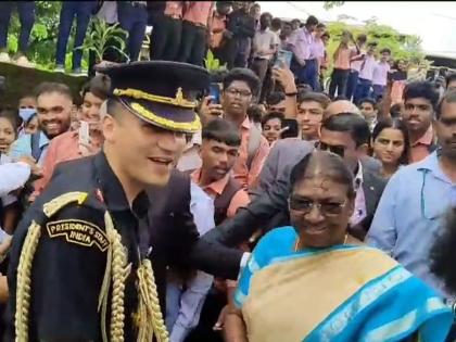 When the President Droupadi Murmu stops his convoy seeing the students in goa | शिक्षिकाच होत्या...! विद्यार्थ्यांना पाहून राष्ट्रपती आपला ताफा थांबवतात तेव्हा.. 