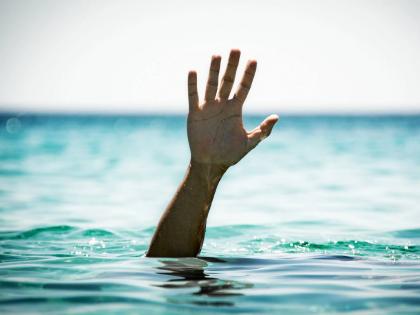 Four female students of Sainik Academy drowned She came to Devgad for a trip | सैनिक अ‍ॅकॅडमीच्या चार विद्यार्थिनींचा बुडून मृत्यू; देवगडमध्ये आल्या होत्या सहलीला