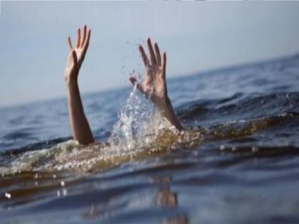 A student from Uchgaon in Kolhapur who went on a trip drowned in the sea of ​​Ratnagiri | सहलीस गेलेला कोल्हापुरातील उचगावचा विद्यार्थी रत्नागिरीच्या समुद्रात बुडाला, स्थानिकांच्या मदतीमुळे वाचला जीव