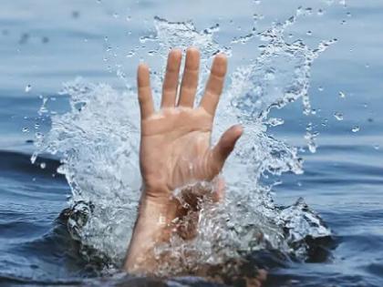 Brother in law and sister in law drown in a lake in Hingangade sangli while taking a selfie | Sangli: सेल्फीच्या नादात नणंद-भावजयीने गमावला जीव, हिंगणगादे येथे तलावात बुडून मृत्यू Brother in law and sister in law drown in a lake in Hingangade sangli while taking a selfie | Sangli: सेल्फीच्या नादात नणंद-भावजयीने गमावला जीव, हिंगणगादे येथे तलावात बुडून मृत्यू