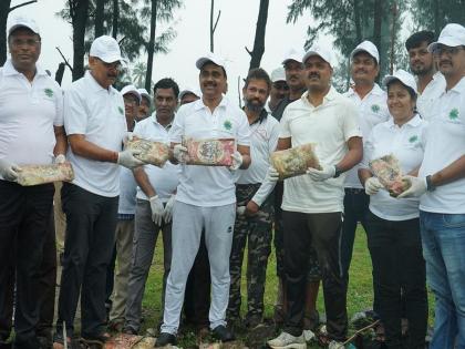 Raigad: Sachets of hashish found at Varsoli beach during cleanliness drive | Raigad: स्वच्छता मोहिमेत वरसोली समुद्रकिनारी सापडली चरसची पाकिटे 