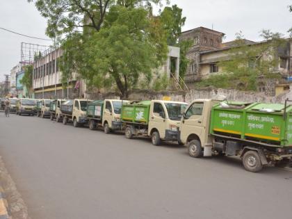 Garbage storage problem erupted in Akola | आश्चर्य आहे, अवघ्या चाेवीस तासांत निर्माण झाली कचरा साठवणुकीची समस्या!