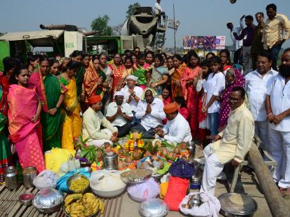 The work of laying the last slab concrete of the alternative Shivaji bridge | पर्यायी शिवाजी पुलाचा अखेरच्या स्लँबचे काँक्रीट टाकण्याचे काम सुरू