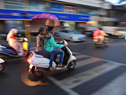 Heavy rains in Kolhapur district, sleet throughout the day | कोल्हापूर जिल्ह्यात जोरदार पाऊस, दिवसभर उघडझाप