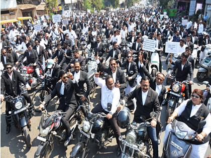 Know the entire sequence of events and the fight waged by six districts including Kolhapur for the Kolhapur Circuit Bench of the Bombay High Court | Kolhapur Circuit Bench: १९८२ पासून मागणी, कोल्हापूरसह सहा जिल्ह्यांचा लढा; संपुर्ण घटनाक्रम.. वाचा एका क्लिकवर Know the entire sequence of events and the fight waged by six districts including Kolhapur for the Kolhapur Circuit Bench of the Bombay High Court | Kolhapur Circuit Bench: १९८२ पासून मागणी, कोल्हापूरसह सहा जिल्ह्यांचा लढा; संपुर्ण घटनाक्रम.. वाचा एका क्लिकवर