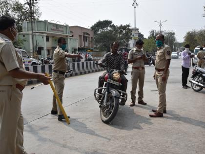 Action taken against 257 drivers who did not wear masks | मास्क न घालणाऱ्या २५७  वाहन चालकांवर कारवाई