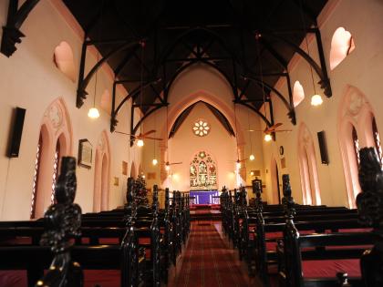 The oldest church in Kozhal Kolh | नाताळनिमित्त सजले कोल्हापूरातील सर्वात जुने चर्च