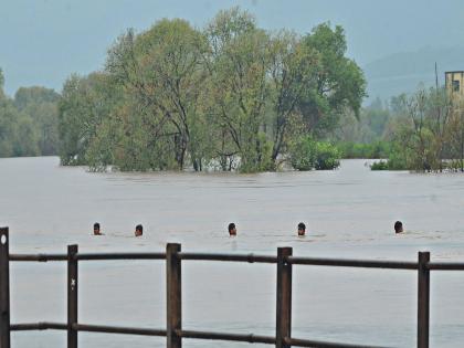 Continuous rainfall in Kolhapur district, water level of Panchganga at 32.07 feet | Rain Update Kolhapur: कोल्हापूर जिल्ह्यात पुन्हा संततधार, पंचगंगेची पाणी पातळी ३२.०७ फुटावर