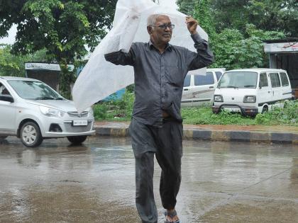 Rising possibility of rains, Kharif crops in Kolhapur district | कोल्हापूर जिल्ह्यात पावसाची भुरभुर, खरीप पिके अडचणीत येण्याची शक्यता