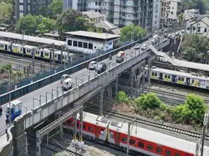 प्रभादेवी पूल ५० दिवसांत भुईसपाट; ‘एमएमआरडीए’चे नियोजन, नवीन सेतूचे बांधकाम सप्टेंबर २०२६ पर्यंत पूर्ण करण्यावर भर - Marathi News | Prabhadevi Bridge to be demolished in 50 days; MMRDA plans, focuses on completing construction of new bridge by September 2026 | Latest News at Lokmat.com प्रभादेवी पूल ५० दिवसांत भुईसपाट; ‘एमएमआरडीए’चे नियोजन, नवीन सेतूचे बांधकाम सप्टेंबर २०२६ पर्यंत पूर्ण करण्यावर भर - Marathi News | Prabhadevi Bridge to be demolished in 50 days; MMRDA plans, focuses on completing construction of new bridge by September 2026 | Latest News at Lokmat.com