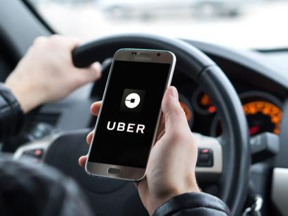 The young woman booked an Uber for a safe trip; The driver's started masturbation in front of her | सुरक्षित प्रवासासाठी तरुणीने उबर बूक केली; तिच्या समोरच चालकाचे किळसवाणे कृत्य