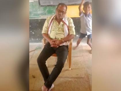 In Melghat, teachers slept on chairs in classrooms; Students riot, Panchnama from Sarpanch | मेळघाटात शिक्षक वर्गखोलीत खुर्चीवर झोपले; विद्यार्थ्यांचा धुमाकूळ, सरपंचाकडून पंचनामा