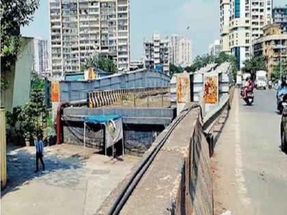 हँकॉक पुलाचा एक भाग १० वर्षांनंतरही अर्धवटच; बाधितांच्या पुनर्वसनाचा प्रश्न सुटता सुटेना - Marathi News | A section of Hancock Bridge remains incomplete even after 10 years; The issue of rehabilitation of the affected people remains unresolved | Latest News at Lokmat.com हँकॉक पुलाचा एक भाग १० वर्षांनंतरही अर्धवटच; बाधितांच्या पुनर्वसनाचा प्रश्न सुटता सुटेना - Marathi News | A section of Hancock Bridge remains incomplete even after 10 years; The issue of rehabilitation of the affected people remains unresolved | Latest News at Lokmat.com