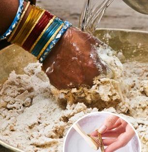 पीठ मळताना बोटांतल्या अंगठ्यात पीठ अडकते ? ५ सोप्या टिप्स- अंगठ्या आणि हात स्वच्छ...