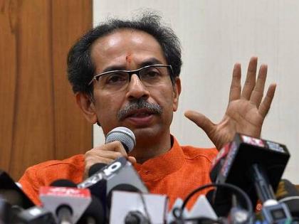 Roads in the state should be free of dirt and ... Suggestions at CM' uddhav thackeray's meeting | राज्यातले 'रस्ते खड्डेमुक्त' झाले पाहिजेत अन्..., मुख्यमंत्र्यांनी बैठकीत दिल्या सूचना