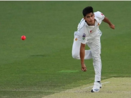 Forgetting the death of his mother, the 'cricketer' is all set to make his debut | आईच्या निधनाचे दु:ख विसरून 'हा' क्रिकेटपटू आंतरराष्ट्रीय पदार्पणासाठी झाला सज्ज
