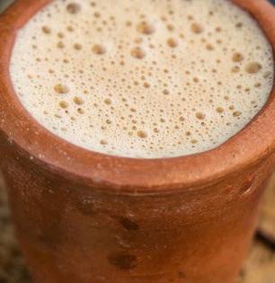 पावसाळी हवेत चहालाही द्या दम! पाहा दम चाय अर्थात पोटली चाय कसा करतात, चहा करण्याची भन्नाट पद्धत