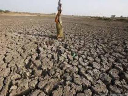 Drought situation in Marathwada is still dark : 12 districts have less rainfall | मराठवाड्यातील दुष्काळी स्थिती आणखी गडद : १२ जिल्ह्यांत पाऊस कमी