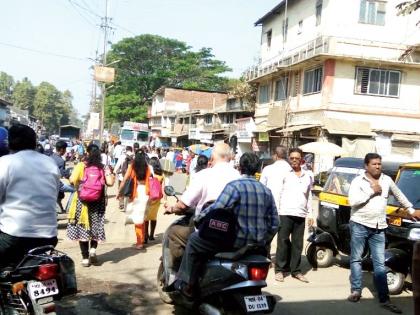 Traffic was caused by illegal parking in the area | डहाणूत अवैध पार्किंगमुळे होते वाहतूककोंडी