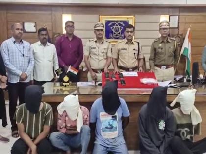 The cyber police busted a gang of online scammers | ऑनलाईन गंडा घालणाऱ्या टोळीचा सायबर पोलिसांनी केला पर्दाफाश