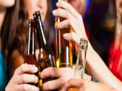 Calling 'social drinking', along with men, women are also turning to addiction | ‘सोशल ड्रिंकिंग’ म्हणत पुरुषांबरोबर महिलाही वळत आहेत व्यसनांकडे