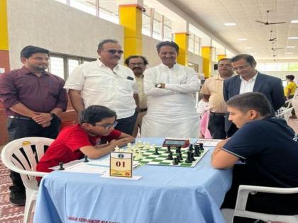 Nagpur's Dishank Bajaj and Chhatrapati Sambhajinagar's Sani Deshpande in the lead chess | नागपूरचा दिशांक बजाज आणि छत्रपती संभाजीनगरची सानी देशपांडे आघाडीवर