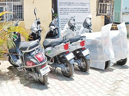 Illegal alterations in e-bikes, double-seat speed of 55 kmph, Aurangabad RTO also shocked, sized 12 bikes | बेकायदा बदल केल्याने ई-बाईकची स्पीड तशी ५५ किमी पर्यंत वाढली; म्हणून घेतायत पेट ?