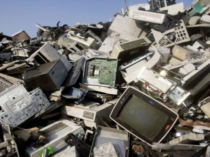 20 percent increase in e waste processing at 19540 mt at only four centers | ई-कचऱ्यात २० टक्के वाढ; केवळ चार केंद्रांवर १९,५४० मेट्रिक टनावर प्रक्रिया 