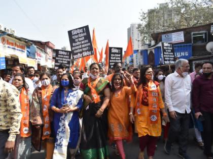 Shiv Sena's people's agitation against fuel price hike; Strong sloganeering against the central government | इंधन दरवाढी विरोधात शिवसेनेचं जनआंदोलन; केंद्र सरकारविरोधात जोरदार घोषणाबाजी