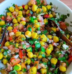 प्रोटीन रीच नाश्त्याचा १ सोपा, झटपट पर्याय; मिळेल भरपूर एनर्जी आणि चवही भन्नाट प्रोटीन रीच नाश्त्याचा १ सोपा, झटपट पर्याय; मिळेल भरपूर एनर्जी आणि चवही भन्नाट