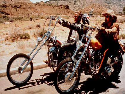 'Easy Rider' Peter Fonda dies | Peter Fonda Died: हॉलिवूडच्या या स्टारचं ७९व्या वर्षी झालं निधन, ईजी राइडरमधून मिळाली होती लोकप्रियता