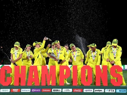 Australia's world-beating 'six'; South Africa lost by 19 runs | ऑस्ट्रेलियाचा विश्वविजयी ‘षटकार’; दक्षिण आफ्रिकेला १९ धावांनी अपयश