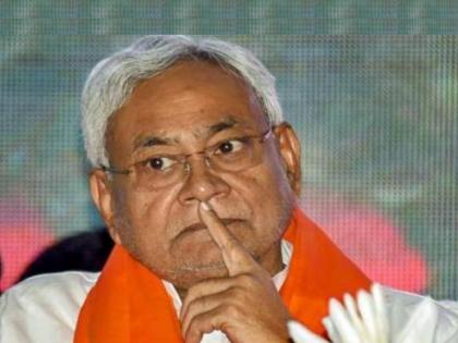 Bihar Politics: Signs of political earthquake in Bihar! Don't leave Patna for next 72 hours; Nitish Kumar orders JDU MLAs | Bihar Politics: बिहारमध्ये राजकीय भूकंपाचे संकेत! पुढचे ७२ तास पटना सोडू नका; नितीशकुमारांचे आमदारांना आदेश