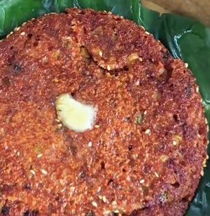 रताळं घालून करा नाचणीचं धिरडं - चव एवढी मस्त की रताळं न आवडणारेही खातील मनापासून