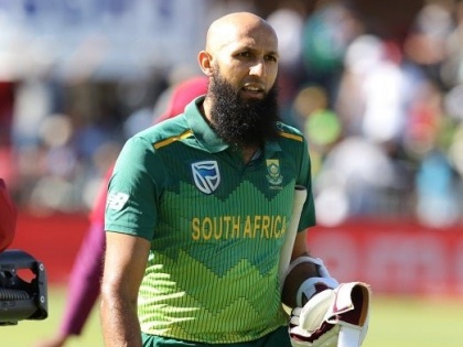 Hashim Amla retires as South Africa's batting base collapses | दक्षिण आफ्रिकेच्या फलंदाजीचा आधारस्तंभ कोसळला, हशिम अमलाची निवृत्ती