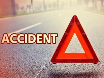 Akola: Accident injured mother also dies; The girl died on the spot | अकोला : अपघात जखमी आईचाही मृत्यू; मुलगी जागीच ठार