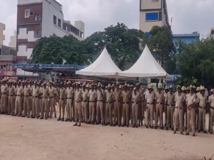 Ganesh Chaturthi at Eidgah Maidan Bangalore; Supreme Court Denied Permission | कर्नाटकच्या ईदगाह मैदानावर ना गणेशोत्सव ना नमाज, सुप्रीम कोर्टाचा आदेश