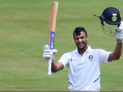 India vs South Africa, 2nd Test: Mayank Agarwal flops in second innings, know stats ... | India vs South Africa, 2nd Test : शतकवीर मयांक अगरवाल दुसऱ्या डावात ठरतो फ्लॉप, जाणून घ्या आकडेवारी...