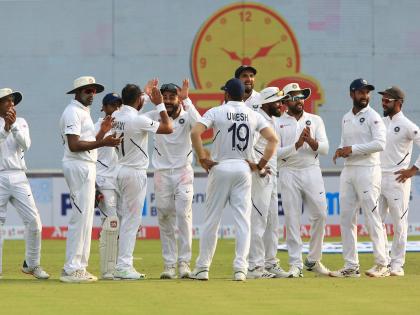 https://www.lokmat.com/cricket/india-vs-south-africa-2nd-test-live-score : India's win is depend on bowlers | India Vs South Africa, 2nd Test : दक्षिण आफ्रिका ऑलआऊट 275