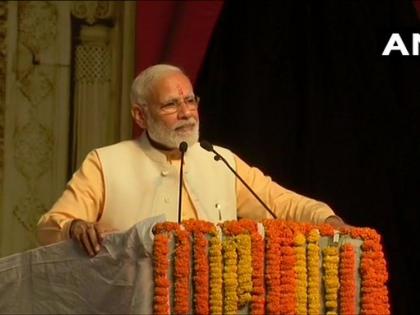 Prime Minister Narendra Modi Attends Dussehra Programme At Ram Leela Grounds In Dwarka | महिलांचा सन्मान करा, देशाच्या संपत्तीचं नुकसान टाळा; पंतप्रधानांनी दिला देशवासियांना संदेश 